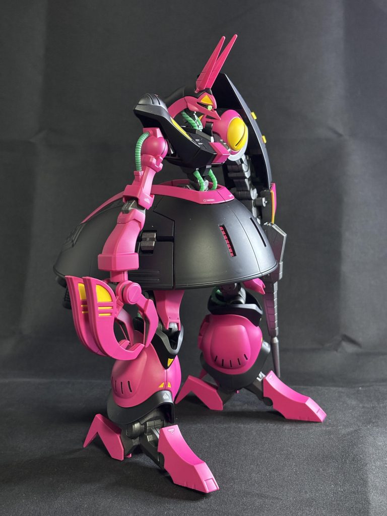 目は定番のHアイズです。照明をいじっていたら、幻想的なバウンドドックが撮れました