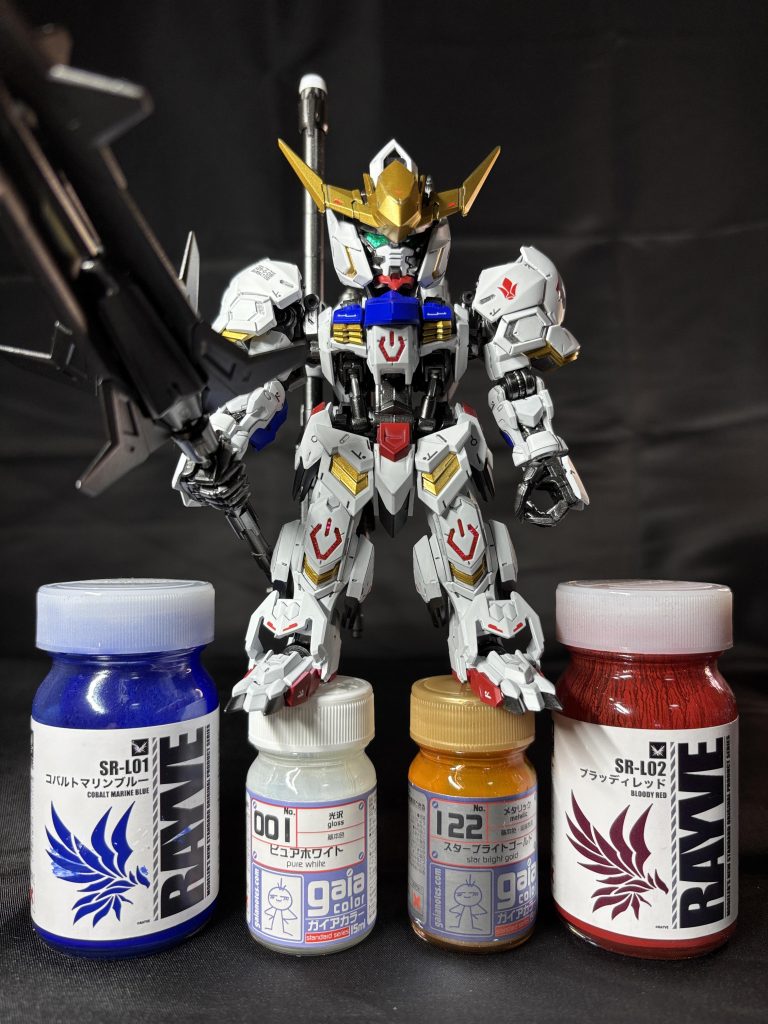 外装:(白)グレサフ→ピュアホワイト、(青)グレサフ→コバルトマリンブルー、(赤)グレサフ→ブラディレッド、(黄)黒サフ→スターブライトゴールド内装:黒サフ→スターブライトアイアントップコート:EXセミグロスクリア