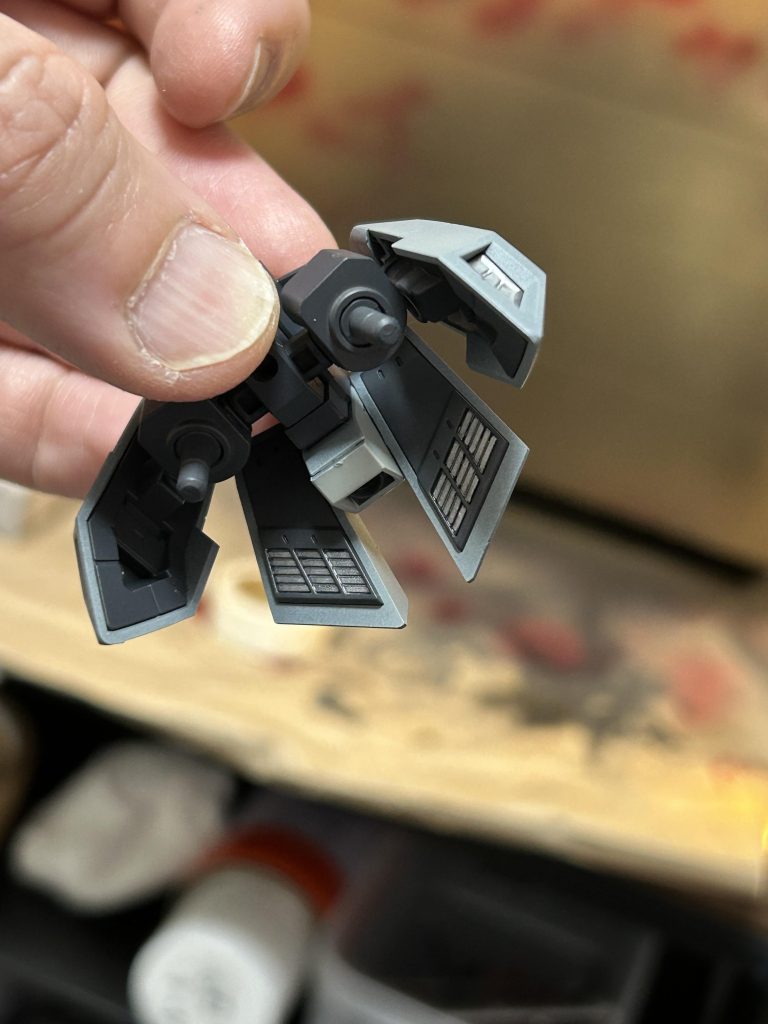 組み上げたら見えないんですがこういうとこチマチマやるの楽しかったりします