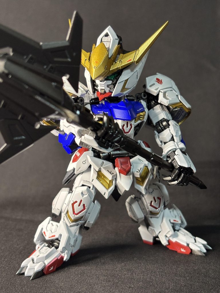 SDと思えない躍動感!バルバトルらしくトゲトゲしてます。