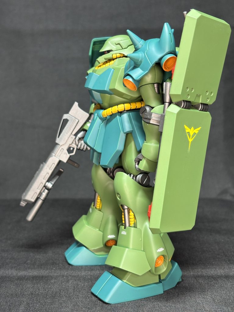 デカールは逆シャアのHG用です