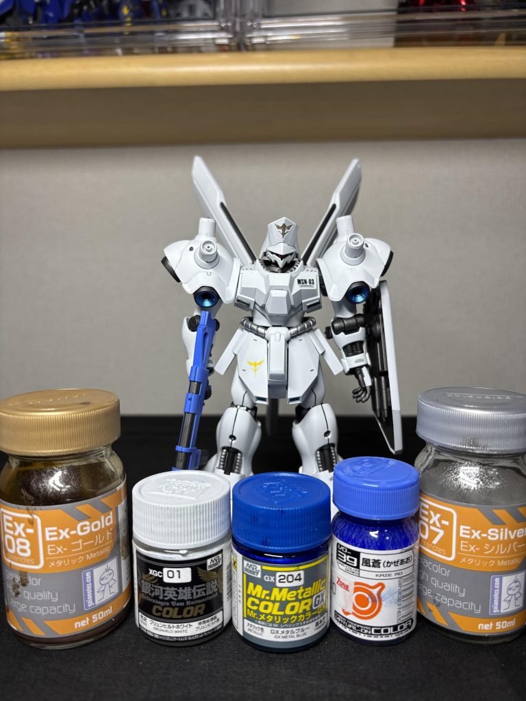 白:グレサフ→ブリュンヒルトホワイト、青:黒サフ→蒼風、金:黒サフ→EXゴールド、銀:黒サフ→EXシルバー、メタリックブルー:黒サフ→GXメタルブルー、関節:ガンメタサフ+黒サフ