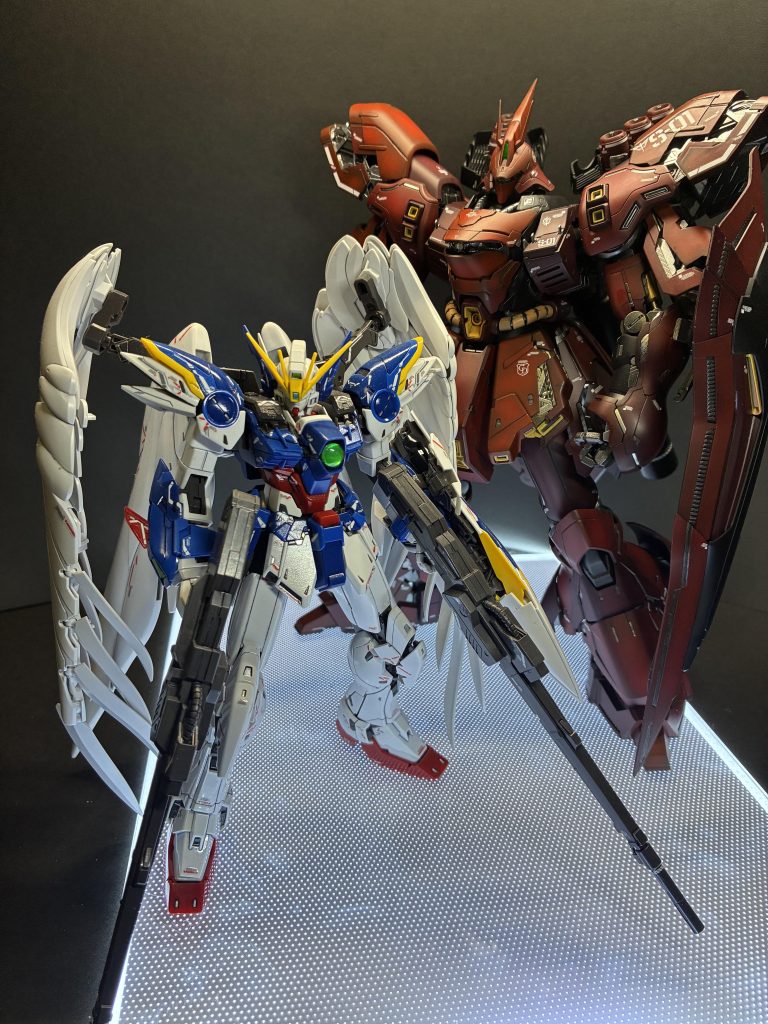 成形色仕上げ艶艶ウィング笑サザビー大きいです😆