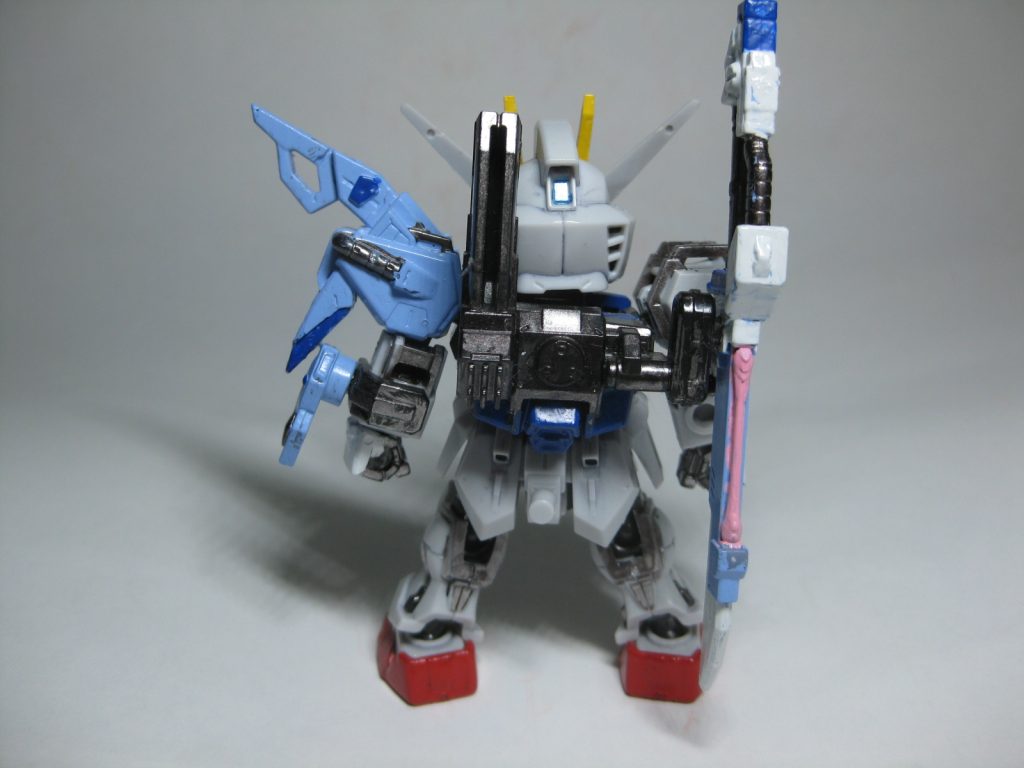 後ろ姿はこんな感じです。