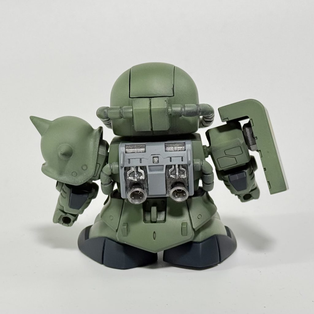 バックパックのスラスターはコトブキヤMSGに置き換えてます。