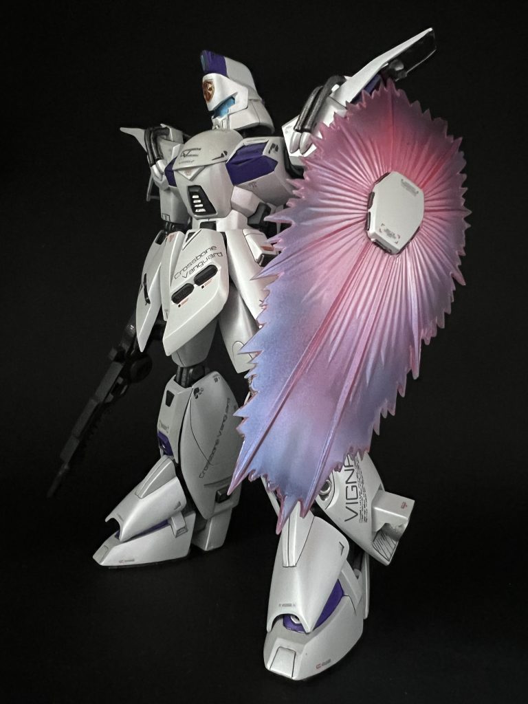 脚部スラスターが剥き出しで気に入らなかったのでカバーをつけました