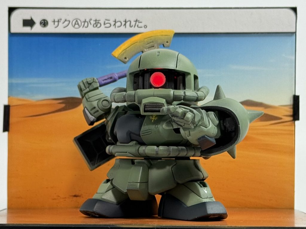 正面から見ると3:2のアスペクト比に近くなりカードダス味が増します。左の平手と握り拳をエポパテでスクラッチしました。