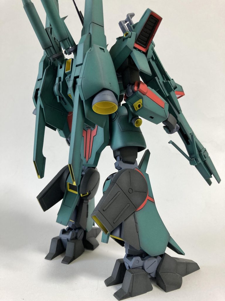 武器がテンコ盛りです