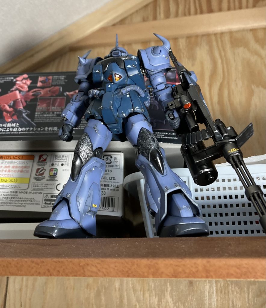 完成直後の記念撮影…。頭の中ではビルの屋上に変換されています。