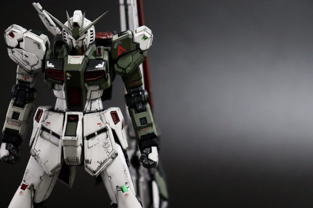 左右の腕でカラーリングを変えてます！シャレオツや…！