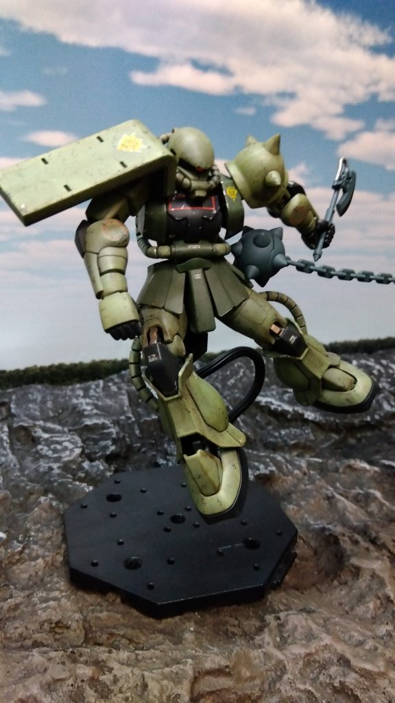 が、ハンマー喰らう