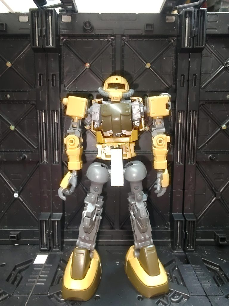 中の人オリジンザクの装甲を外した状態