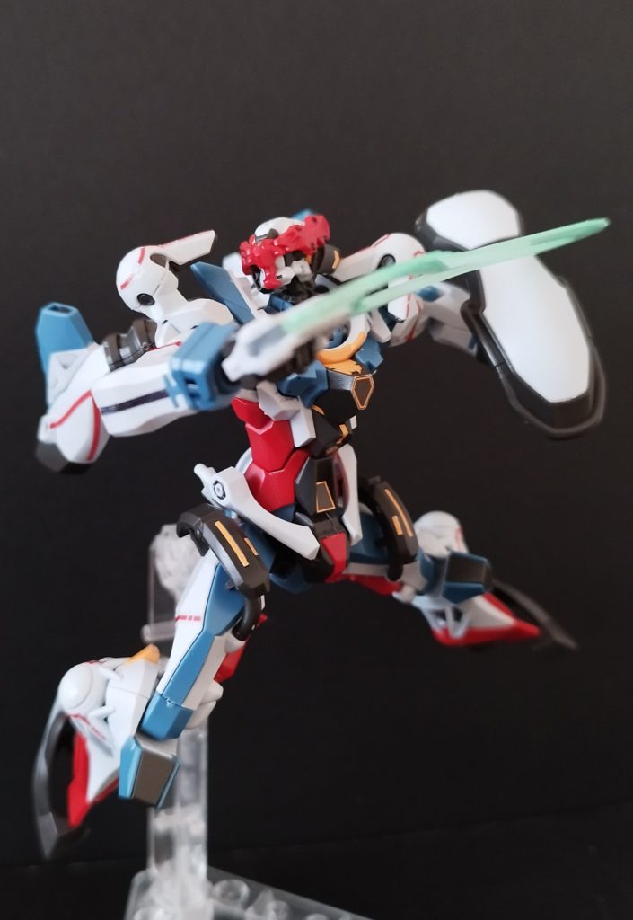 ビームサーベルのエフェクトの形が独特ですごいです。あと盾の形も