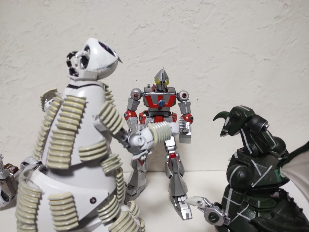 ウルトラガンダムがやって来た。