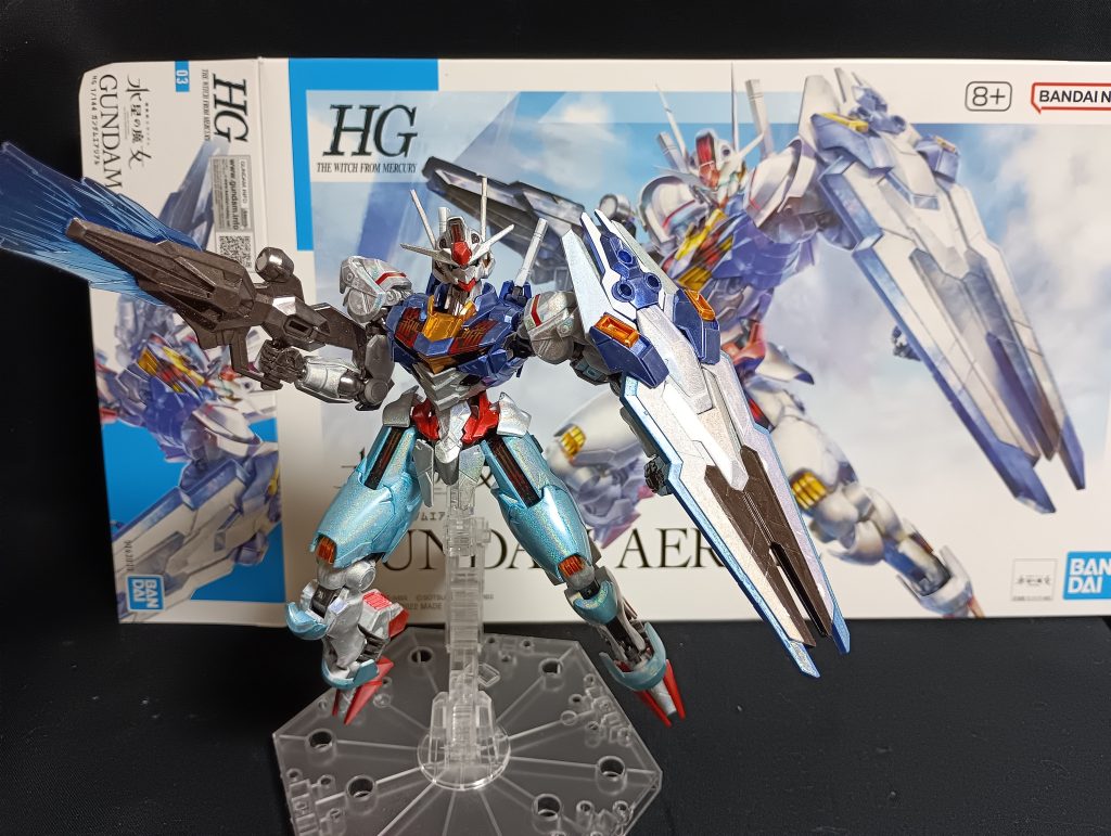 エアリアルが最初だったので、ホロ系でアレンジ胸の部分のメタバイオレットは想定通りで、大満足!