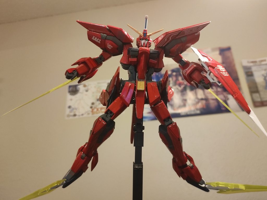 ”お前はニコルを殺した!!” 四本のビームサーベルを持つイージスが怖いぞうです。Zガンダムに登場したジOに負けない悪役感が溢れると思います。