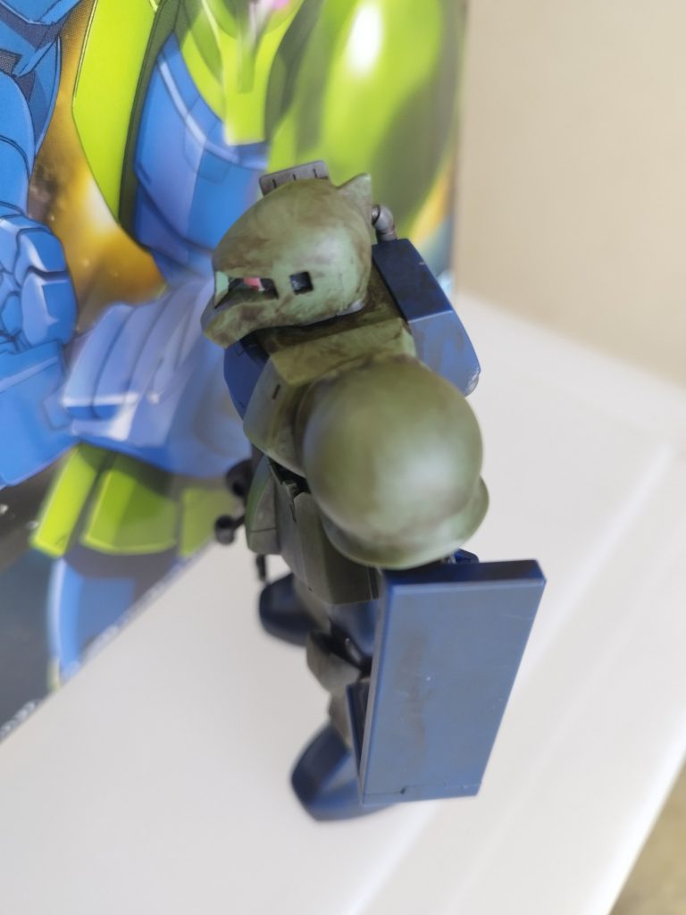 肩アーマーと頭部はツルツルかな🙄