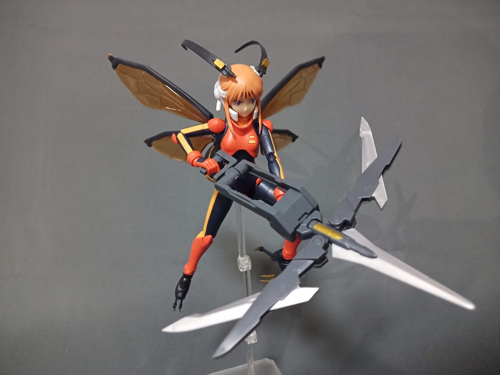 武器はコトブキヤMSGのトライデントスピア槍みたいにもボウガンみたいにもできていい感じのアイテムです(^^)