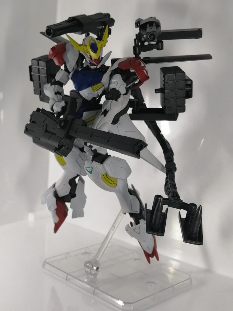 滑腔砲を構えて。尻尾がいい感じです