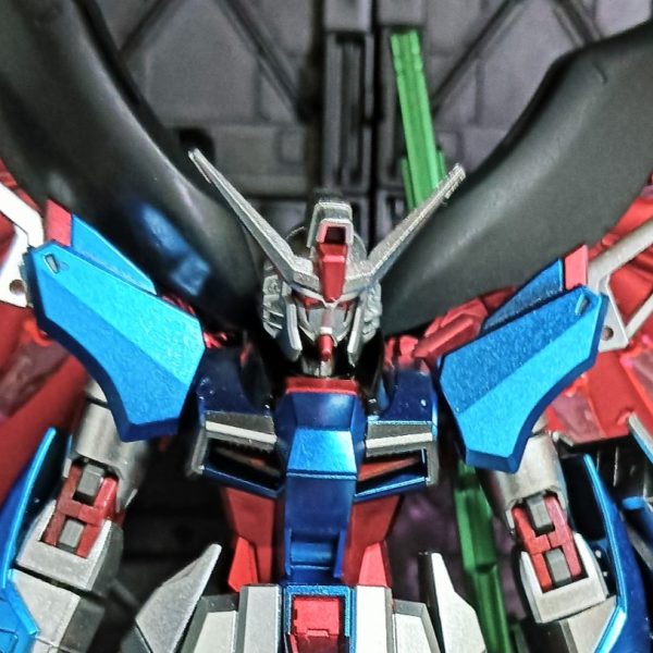 HGCEデスティニー　メタリック塗装