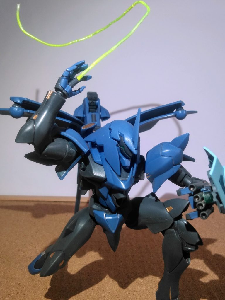 勿論‼️アイデンティティの『ヒート ロッド?』デイイノカ?も、ございます🎉✨😆✨🎊まぁ、ビニル皮覆の針金を蛍光イエローで塗ったダケですけどね 😋 また、長い時間の間に火星作業機械(ドラゴンに酷似していたとのこと)を発展させた独自の兵器を開発し、指導者である『フェザール・イゼルカント』が失われた技術を収めたデータベース『EXA-DB』からデータの一部を入手した結果、軍事テクノロジーの多くを廃絶した地球圏より隔絶した軍事技術を保有するに至っている。だ、ソウです 🤔コウイウトコロガオモシロイ💖