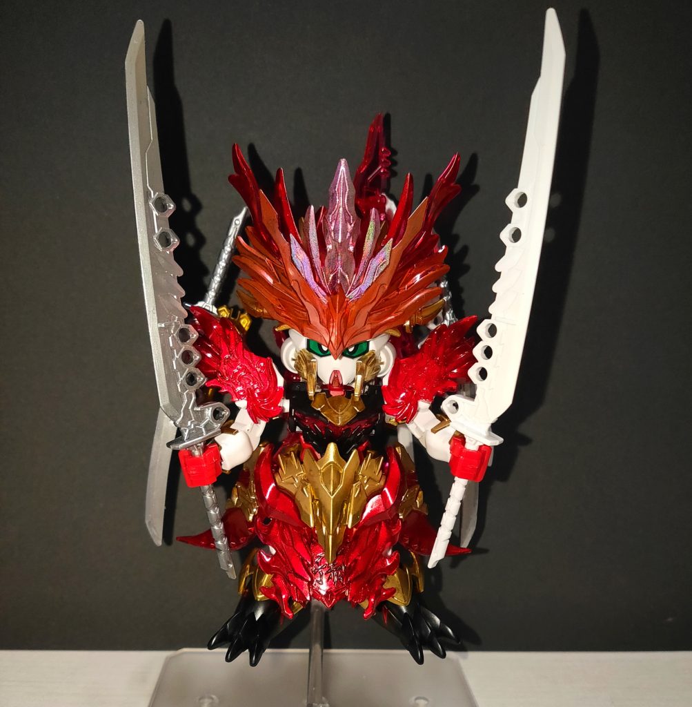 今回は頭のアンテナにこだわりました。ガンダムマーカーのメタレッドトランザムホロレッドロイヤルメタレッドの3色でグラデーションっぽくしてみた。