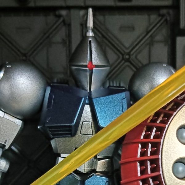 ギャン　つや消しメタリック塗装