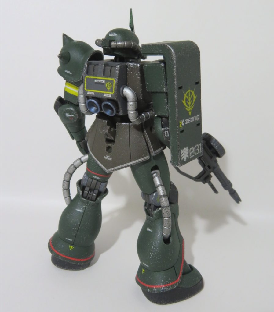 ウェザリングは、ウェザリングマスターのガンメタルを全体に乗せてから、リアルタッチマーカーのグレー1でチッピング、さらにミスターホビーマーカーのシルバーでチッピングしています。