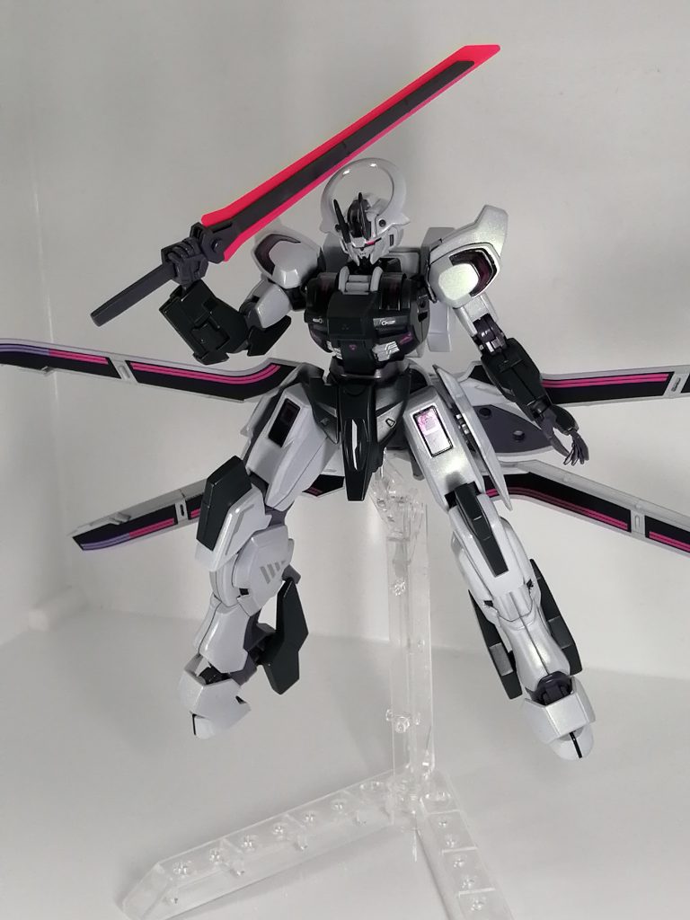 ガーディアンの付け方でバリエーションつけれるのが面白いです。どの形態もカッコよしです。