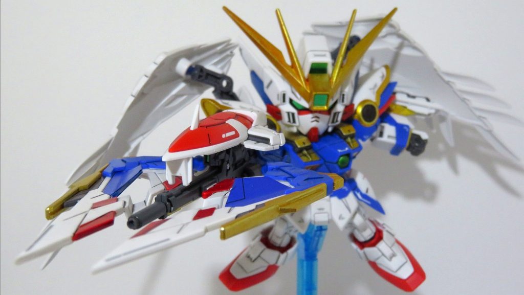 頭部の耳の部分や武器先端など、一部気になった箇所をシャープ化してあります。