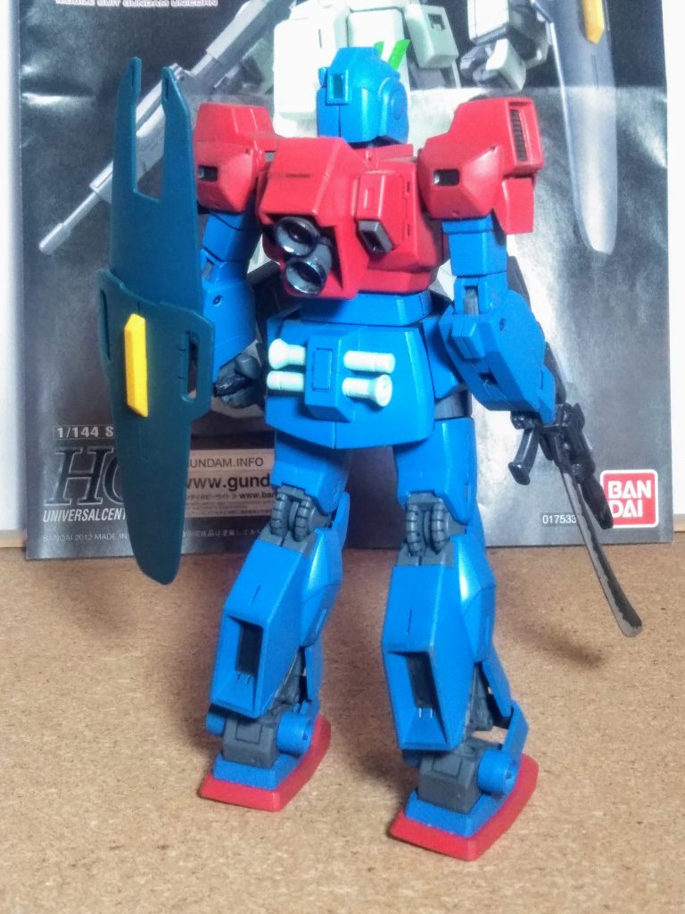 『ティターンズ』の傀儡と成り始めた『地球連邦軍』より離反し、正式に『エゥーゴ』へ加入した『アルカード・ハロウィン大尉』『MSA-003 ネモ』を受領し、専用機へとカスタマイズをする。実力を十二分に発揮し、目覚ましい活躍を続ける日々。そんな彼の元へ『エゥーゴ兵器開発局員 ドイ・ツゴマニア技術大尉』が、とある兵器の試験運用を持ち掛けるのだった。 アレっぽい『ドイ・ツゴマニア技術大尉』と『アルカード・ハロウィン大尉』の今後の関係性は❓🙄 と、云うわけで妄想ζ 反旗を翻そう! ver, ζを、晒してイコうと思います😤今回は『MSA-003cs ネモ/アルカード カスタム』&『ドイ・ツゴマニア技術大尉』をご紹介 ✨😌✨