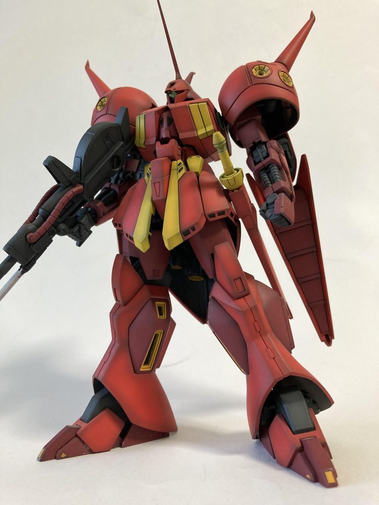 下から少しアオり気味に