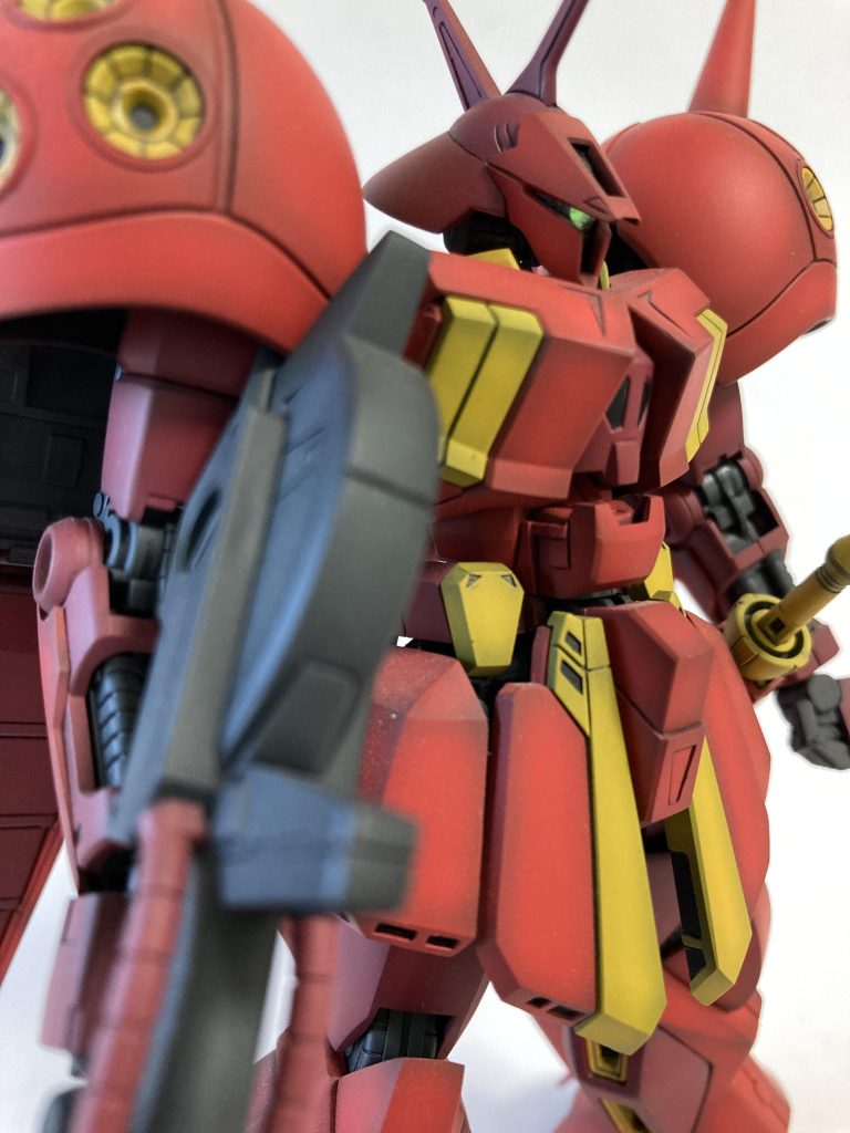 Hアイズの裏にアルミテープ(アルミシールの余白部分)を貼っておくと、光を拾ってキラリとひかります✨