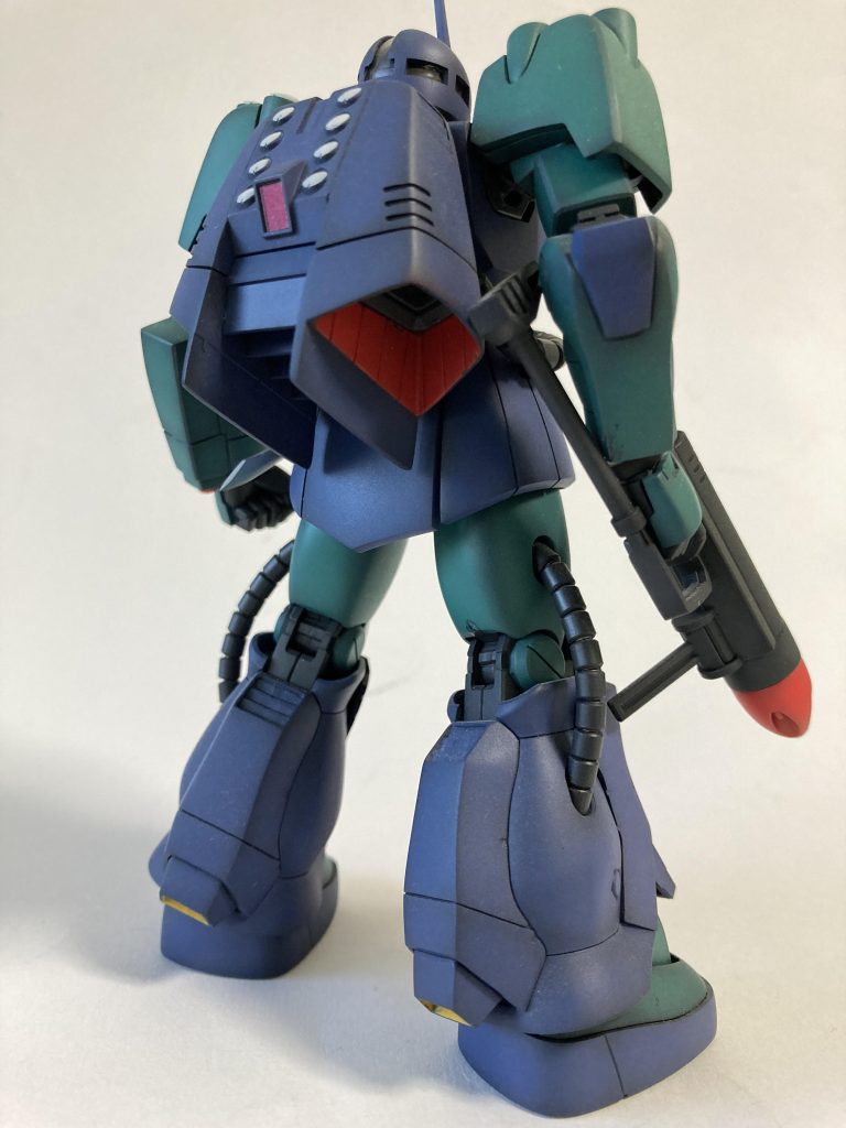 塗り分けが非常に面倒なバックパック