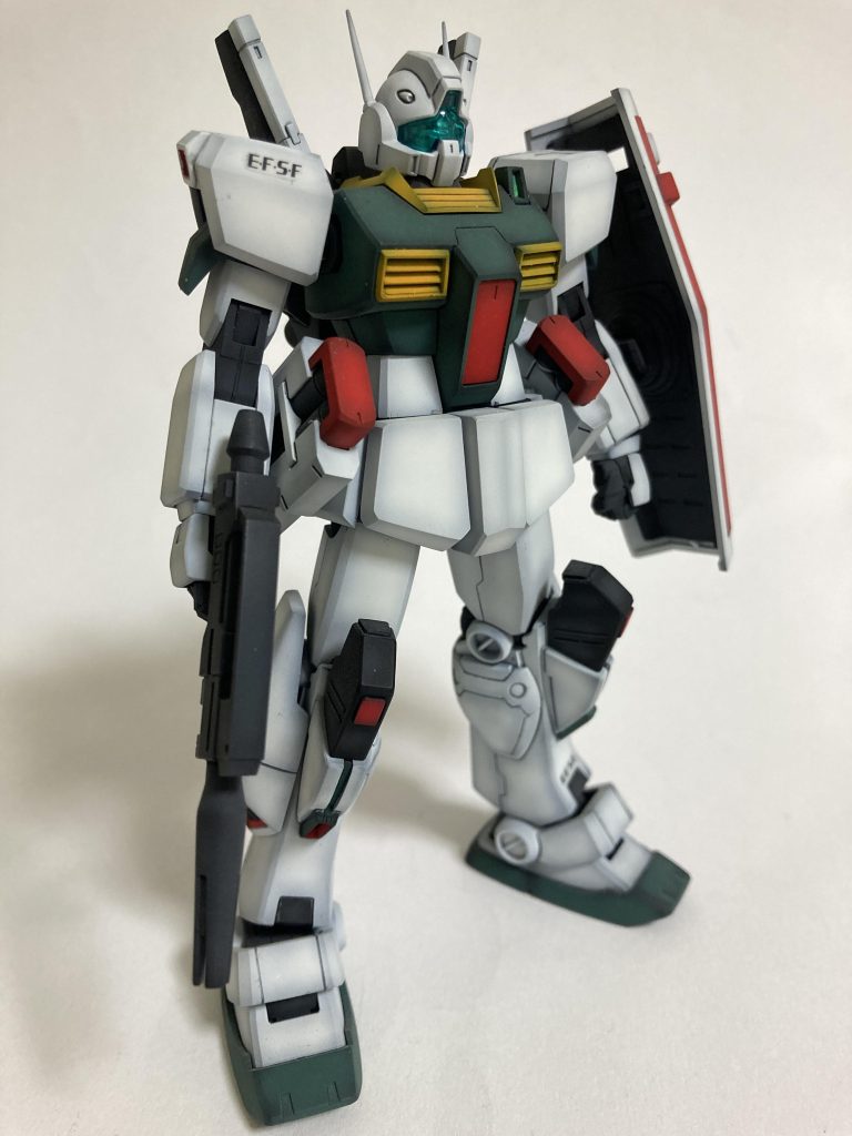 ザクⅢはあまりザクっぽくないけど、ジムⅢはしっかりジムですね