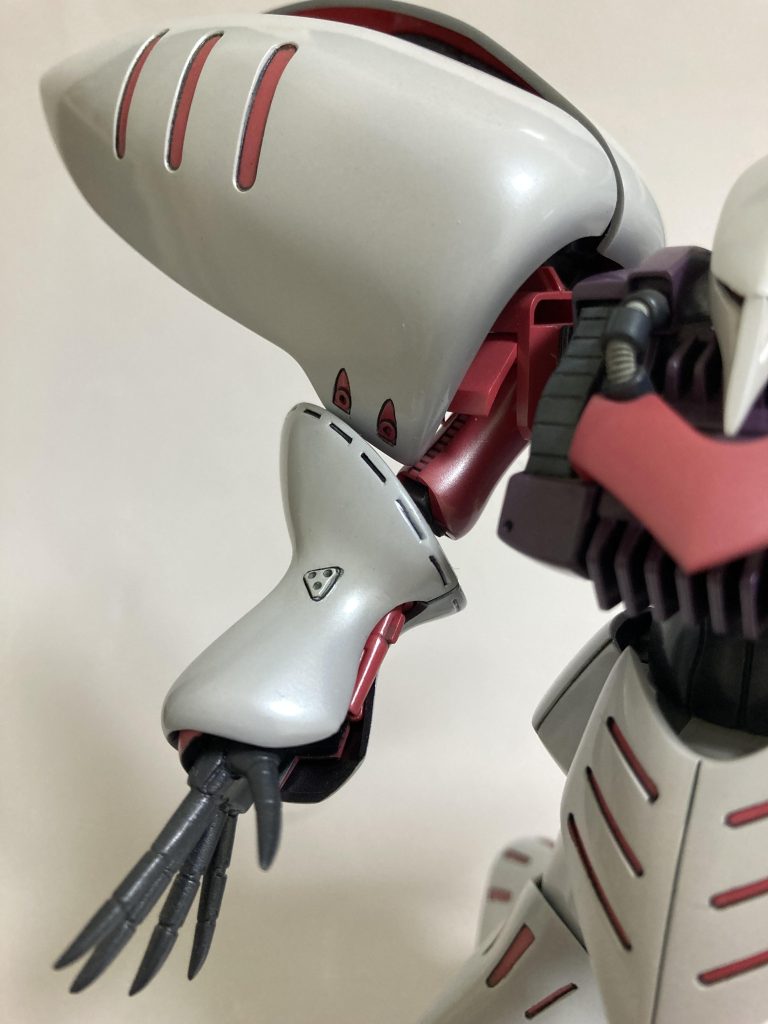 とは言え、バインダーに干渉するのでこの程度ですが…