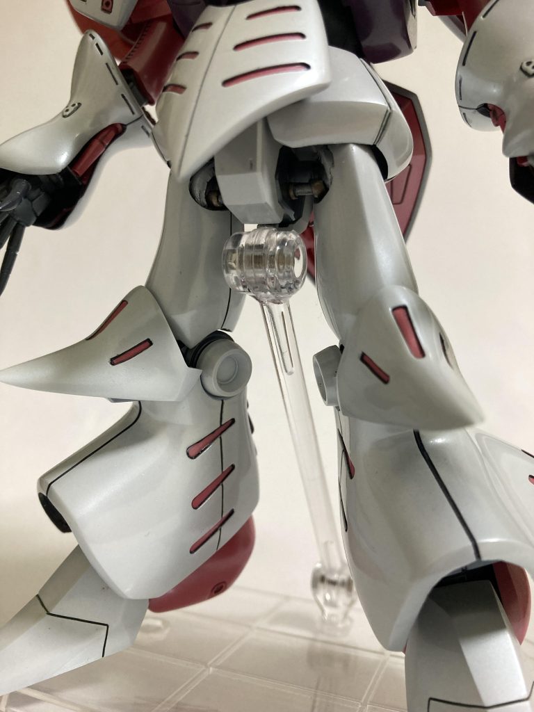 股関節にもディティール追加