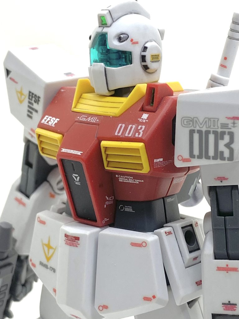 ジムⅡは型式番号が既存のジムの近代化改修機のRGM-79Rと新規製造された機体のRMS-179があったのですがMGのデカールがRMS-179しかなかったのでと新規製造のグリプス防衛隊の機体をイメージしています。