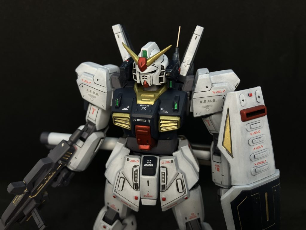 後はいつも通りスジ彫り、プラバン工作、全塗装です。