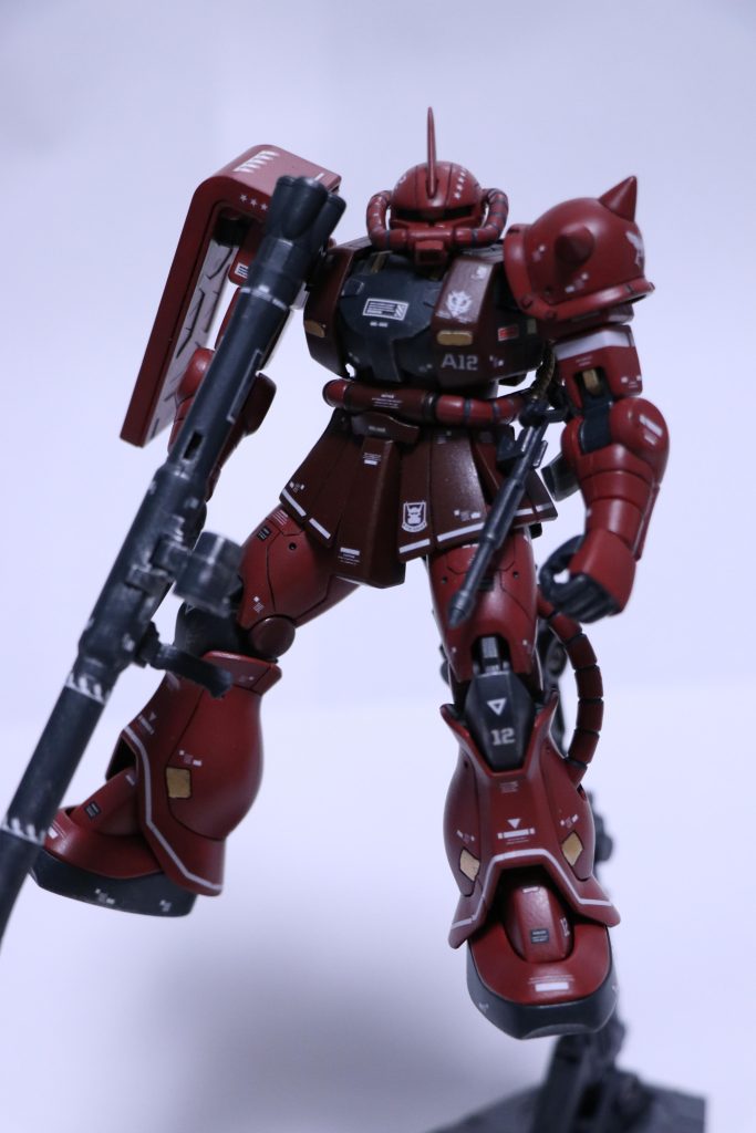 HG シャア専用ザク–3枚目/制作者：テラ