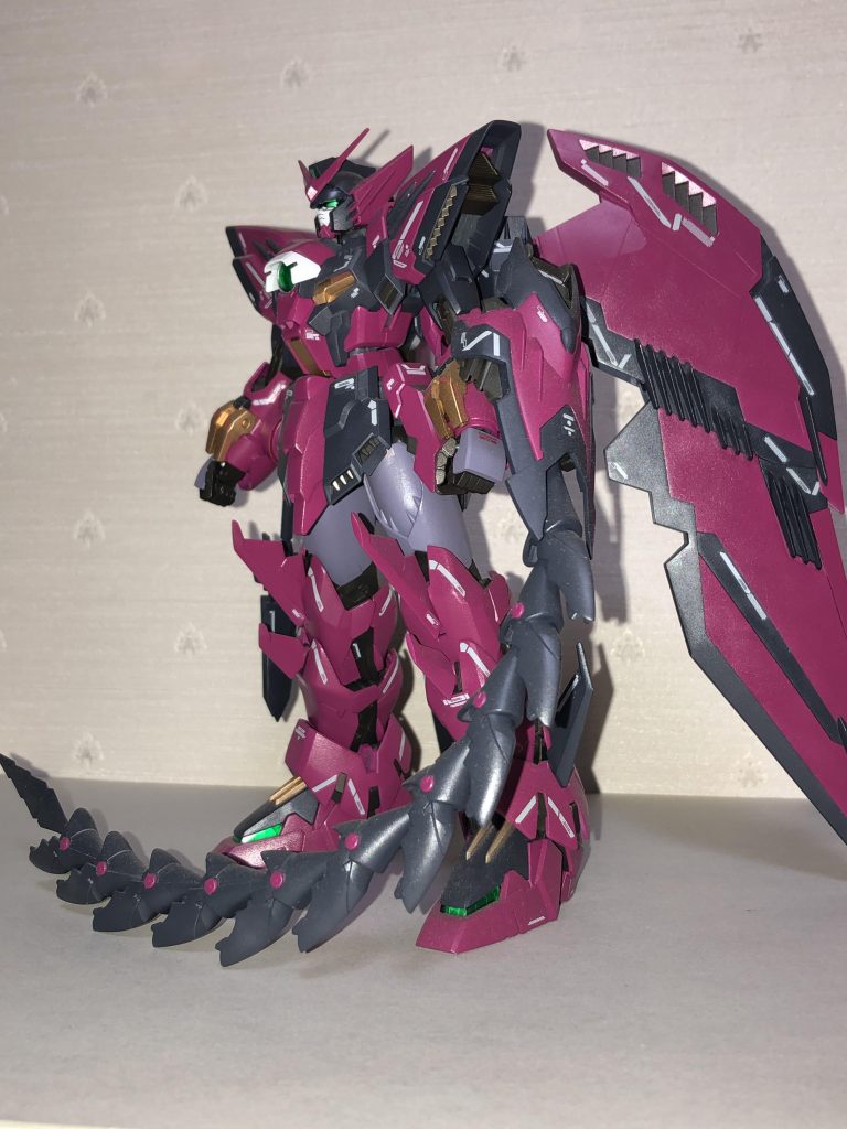 黄色い部分はゴールドに変えました。