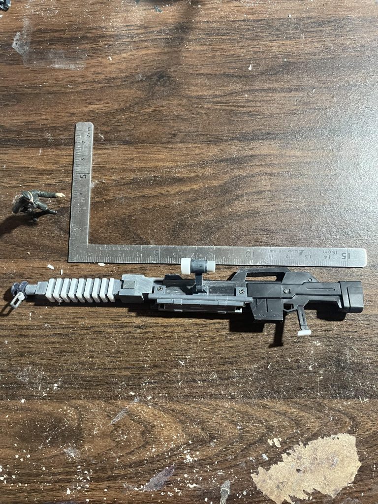 武器のライフルHGサザビーのやつを改造