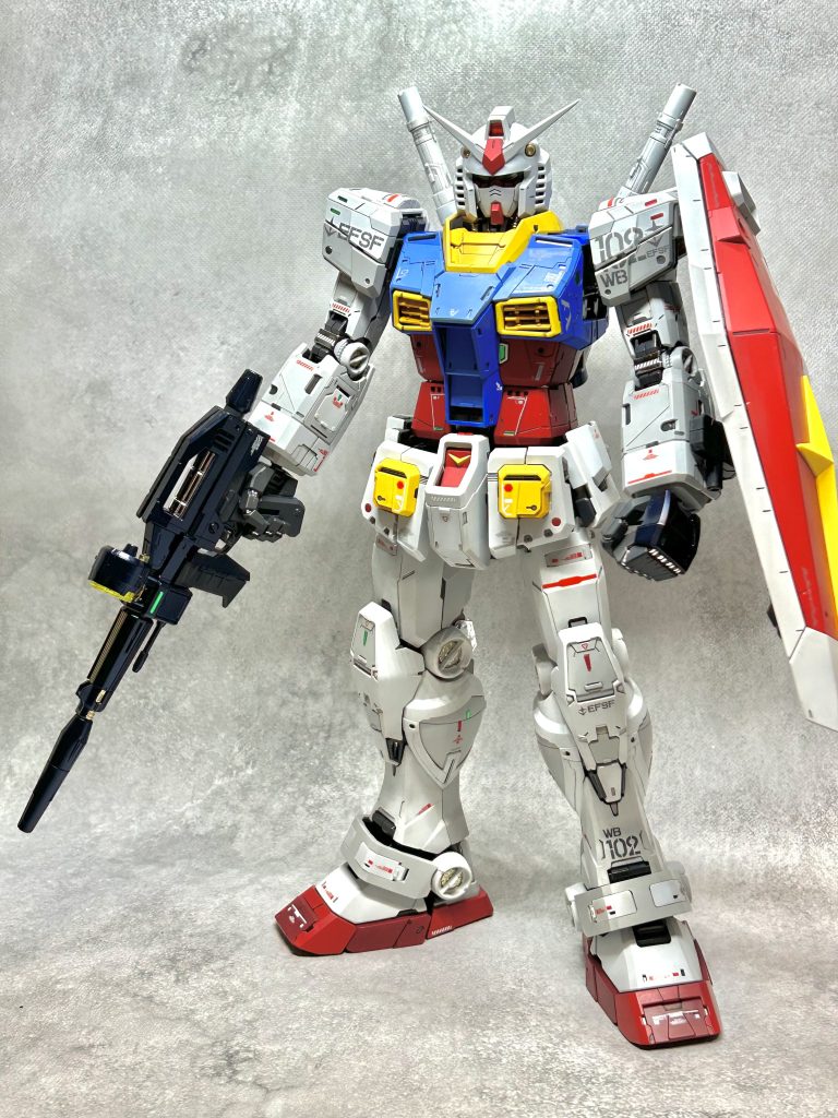 組み立てた感想は、説明書がとても丁寧で部品の装着も固すぎずスマートに装着出来、圧倒される部品の数ですが迷わず組み立てられる素晴らしいキットだと思いました😊👍