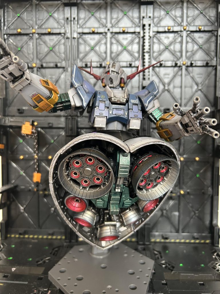 バーニアをシルバーで塗装しましたが、ウェザリングマスターで焼け感つけたらメタリック感なくなっちゃいましたけど。