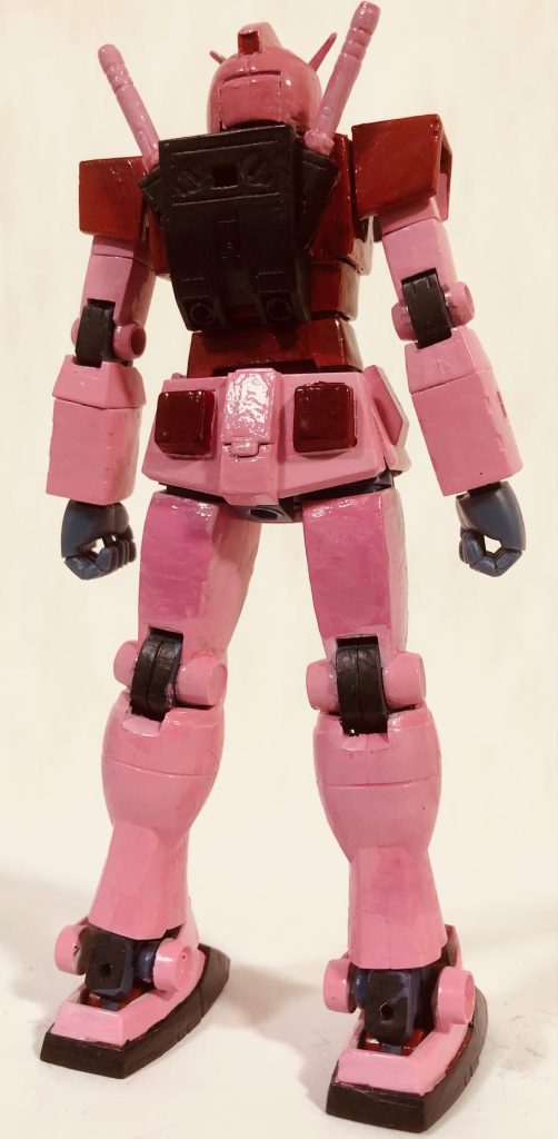 リアビュー。塗装パターンはキャスバル専用ガンダムを参考に一部赤いガンダムも取り入れてます。