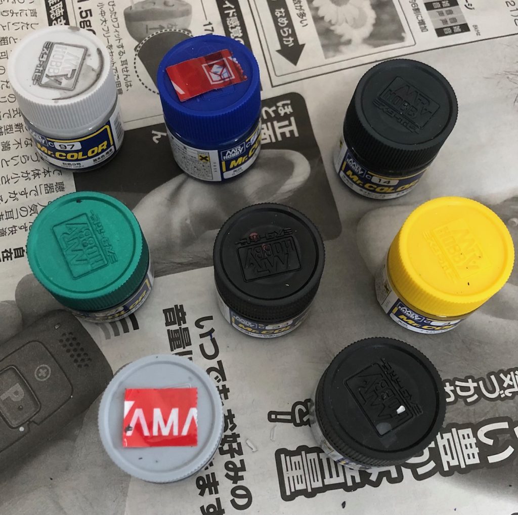 今回使用した塗料。