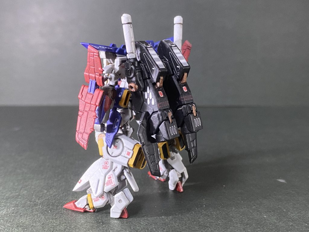 斜め後ろからのアングルが個人的にはお気に入りです。