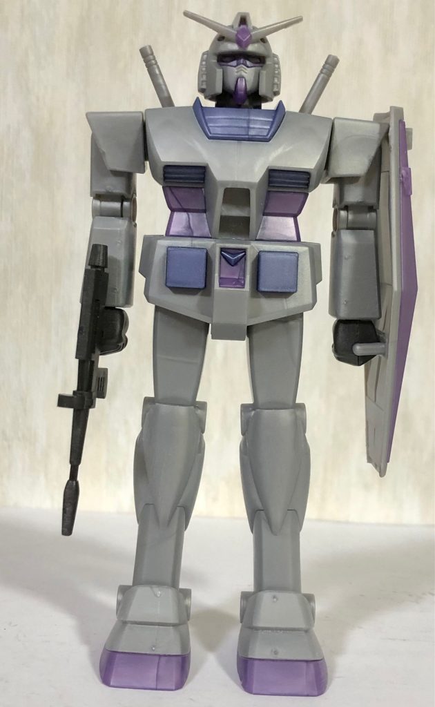 シルバーとメタルバイオレットと黒鉄色、パープルの成形色が特徴です。