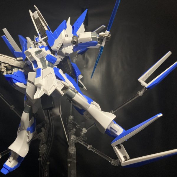 通常の3倍の紅 〜Hi-νガンダムヴレイブ〜