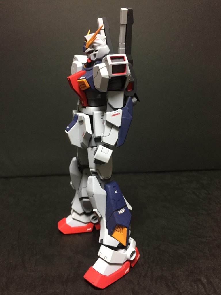 アニメで観たら2連スラスターになっていたので慌てて改造した記憶。